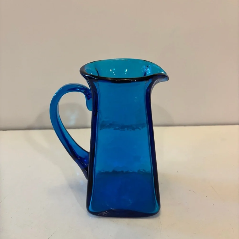 Blenko Blue Glass Hand Blown Glass Vase/ pitcher
